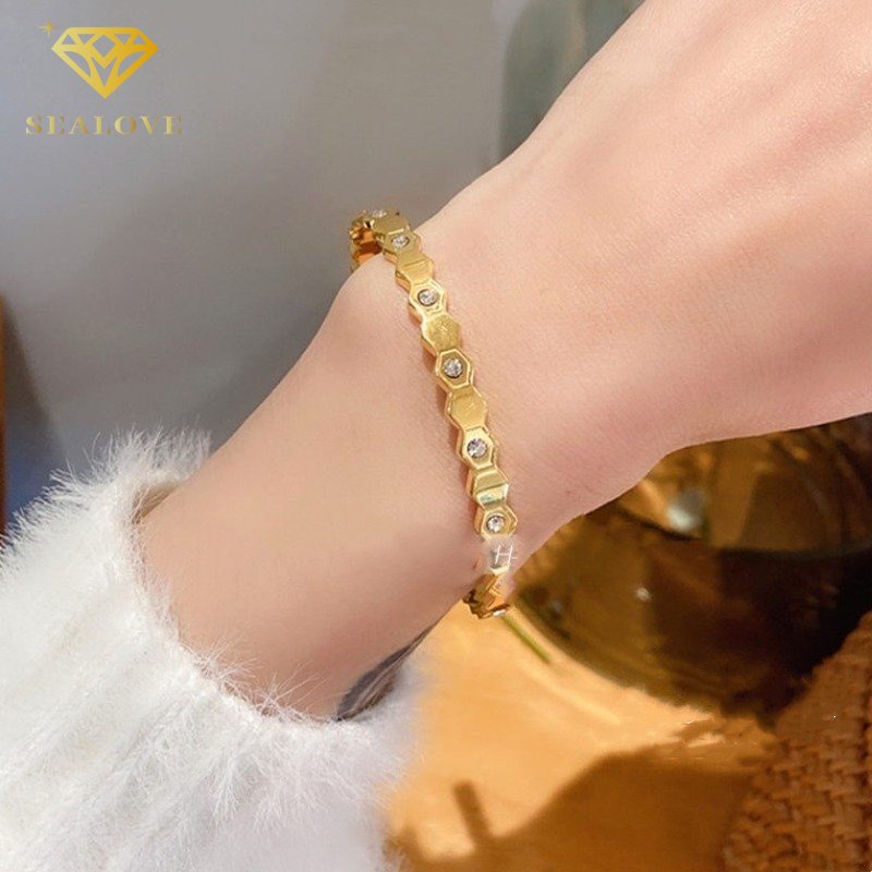 COD Gelang Titanium Wanita Gambar Geometris Emas 18K Anti Karat Aksesoris Perhiasan Mewah Korean Style