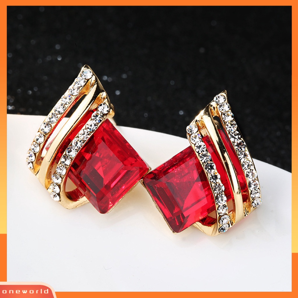 [ONE] 1pasang Ear Studs Rhinestone Geometric Electroplating Luxury High Gloss Ear Decoration Jewelry Faux Crystal Engagement Earrings Hadiah Anniversary