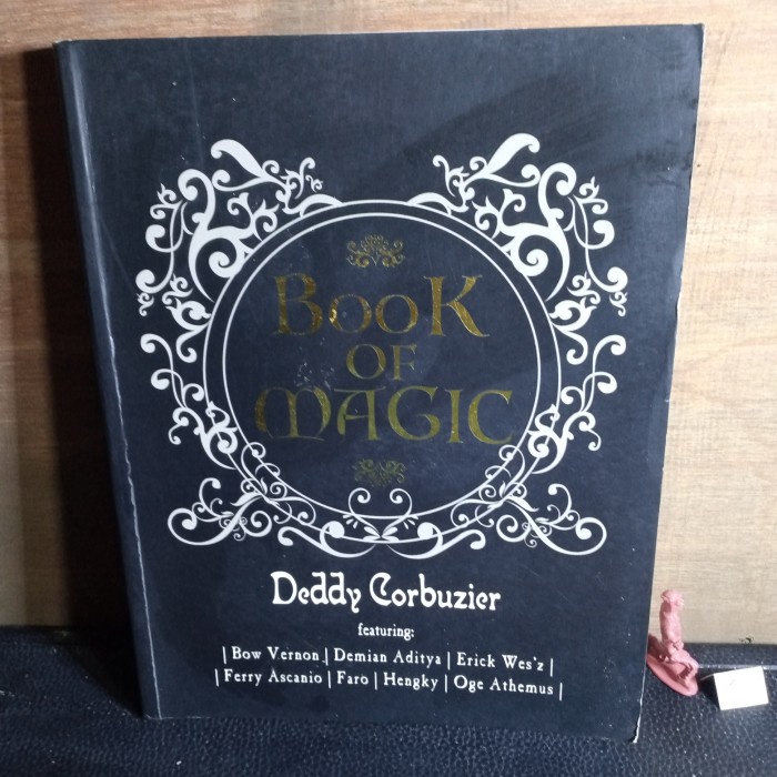 book of magic by Deddy Corbuzier berwarna 294 hal