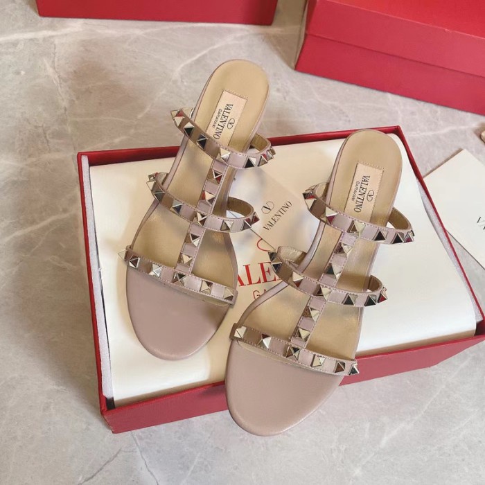 Sandal Heels Valentino Rockstud Branded  VVIP Quality Nude