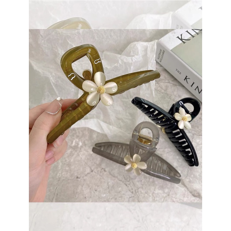 JEPIT RAMBUT AKRILIK JUMBO / JEPIT RAMBUT BENTUK BUNGA ELEGAN GAYA KOREA / JEPIT RAMBUT IMPORT KOREA / KFLOWER HAIR CLIPS PREMIUM / KOREAN FLOWER HAIR CLIPS / AKSESORIS RAMBUT WANITA / KEP RAMBUT KOREA / JEDAI BESAR MOTIF BUNGA AKRILIK