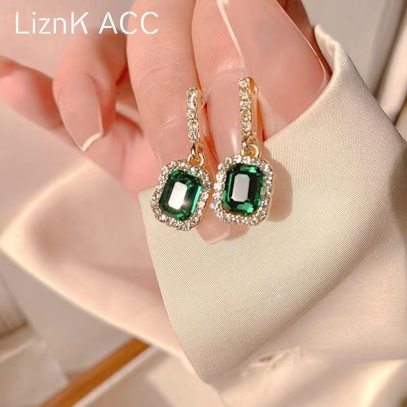 925 Perak Jarum Berlian Emerald Zircon Stud Earrings Fashion Desain Anting Aksesoris Wanita Hadiah