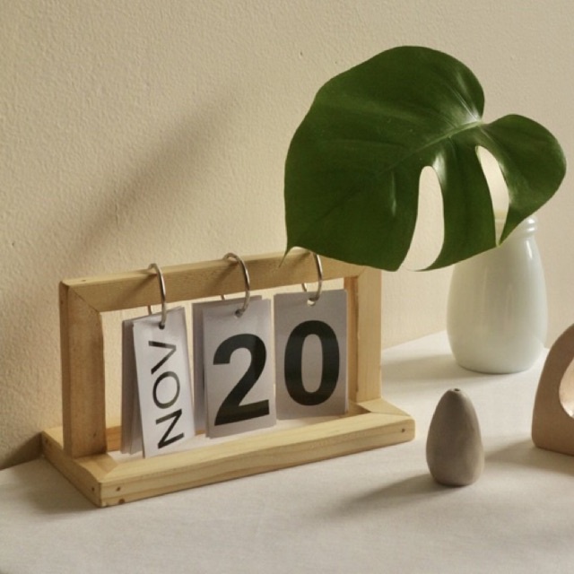 

Kalender Kayu Estetik Calendar Aesthetic Mini Dekorasi