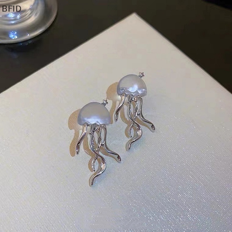 [BFID] 1pasang Korea Style Indah Deep-Sea Jellyfish Stud Earrings Fashion Anting Transparan Kristal Frosted Untuk Wanita Perhiasan Hadiah [ID]