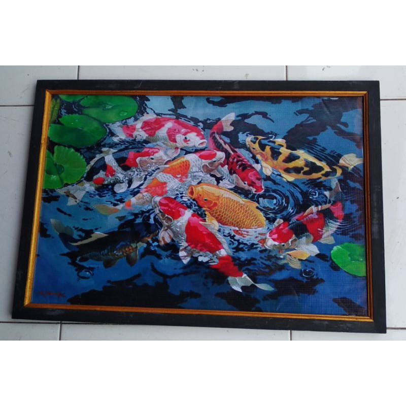 gambar lukisan cetak ikan koi keberuntungan hoxy plus bingkai ukuran 65×45 keren