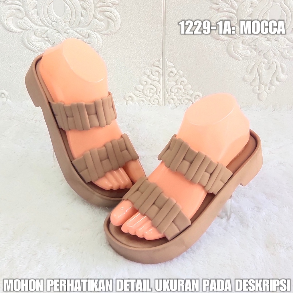 Sandal Wanita BAN 2 1229 1A Sendal Karet Motif Simpel Elegan AntiSlip SDLWW