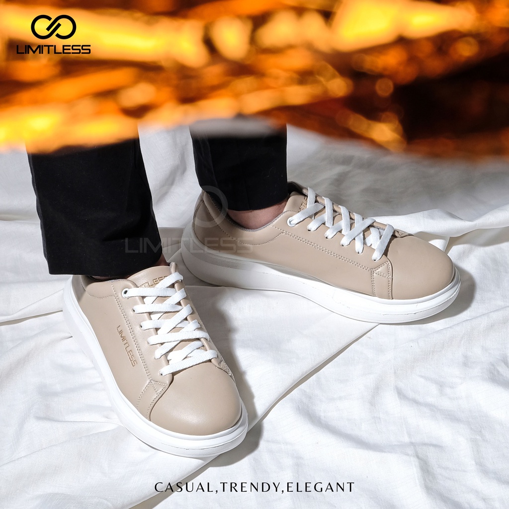 Sepatu Sneakers Wanita Putih Trendy Sport Casual Kekinian Sneakers Perempuan Casual Fashionable Outdoor Terbaru 2023