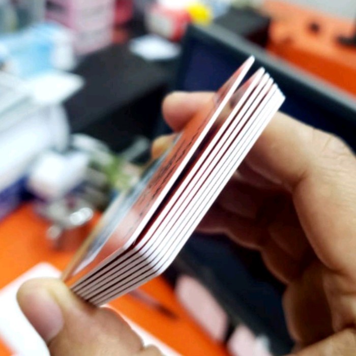

Cetak Id Card Pvc Premium Cetak 2 Sisi Kartu Member Kartu Pelajar