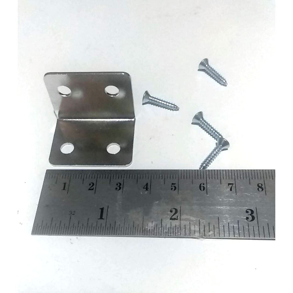 

Siku Angle Besi 25 x 25 x 32 mm