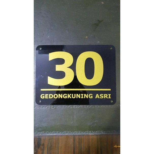 

NOMOR RUMAH ACRYLIC UKURAN 20 CM X 15 CM (TAHAN SEGALA CUACA)