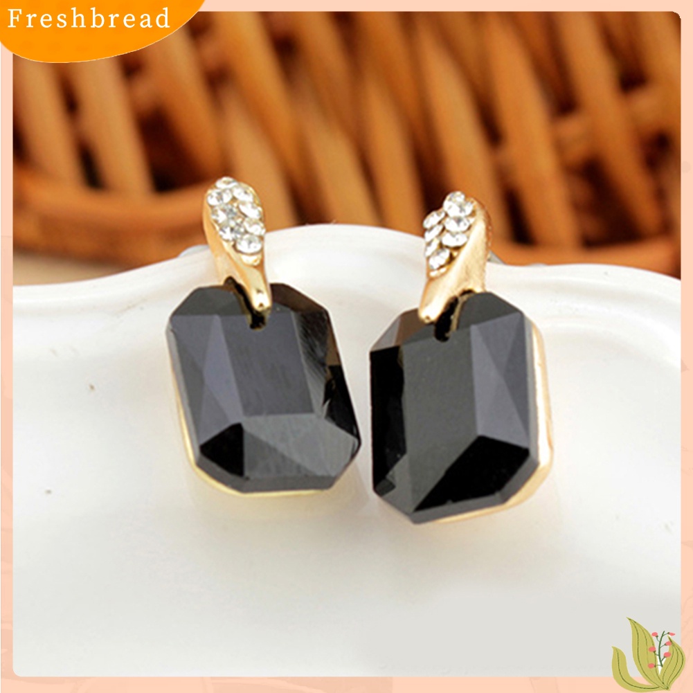 &lt; Freshbread &gt; Wanita Elegan Persegi Panjang Berlian Imitasi Ear Studs Earrings Perhiasan Hadiah Ulang Tahun
