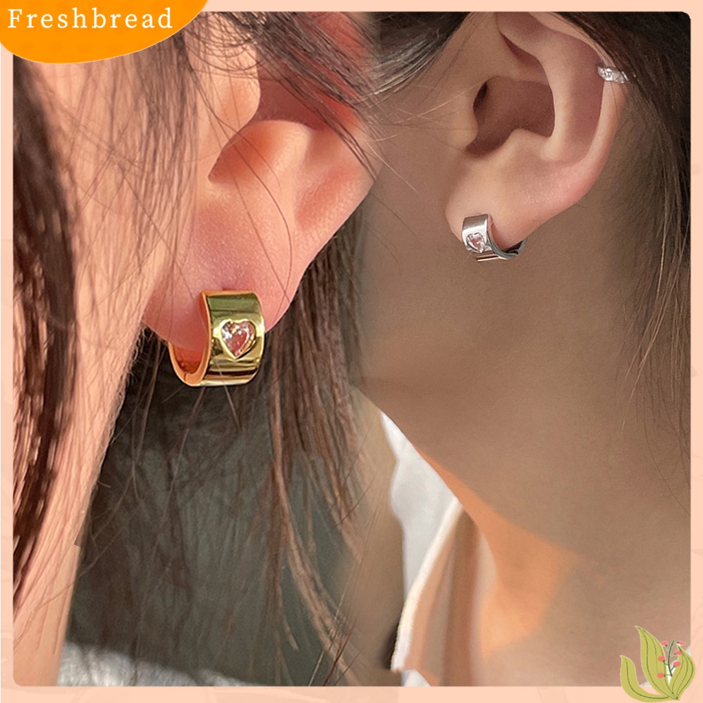&lt; Freshbread &gt; 1pasang Anting Hoop Geometris Temperamen Sederhana Berlian Imitasi Kecil Cinta Hati Huggie Earrings Fashion Perhiasan