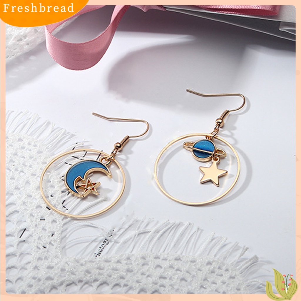 &lt; Freshbread &gt; 1pasang Wanita Drop Earrings Kartun Bulan Bintang Asimetris Perhiasan Planet Liontin Semua Pertandingan Anting Kait Untuk Pakaian Sehari-Hari