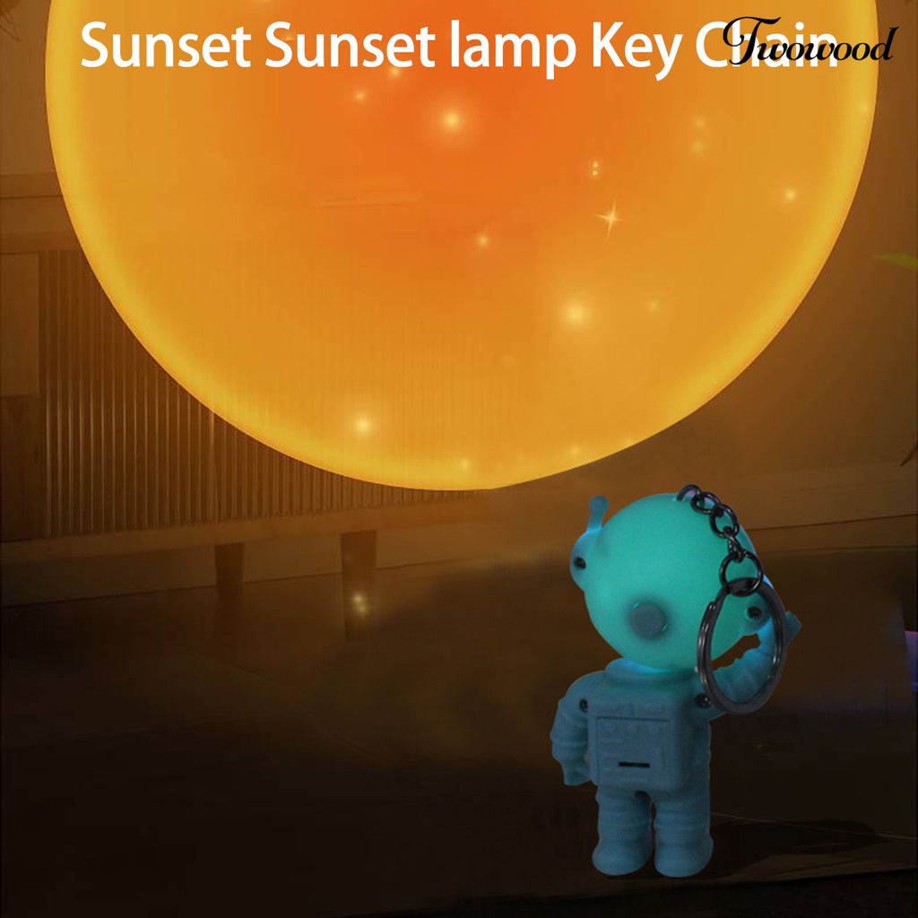 Twowood Gantungan Kunci Bercahaya Sudut Kepala Yang Dapat Diganti Baterai Efek Romantis Hias Aplikasi Lebar Alat Peraga Tembak ABS Sunset Astronot Lampu Cahaya Keychain Untuk Pasangan