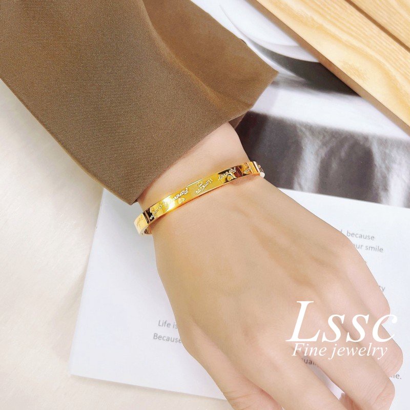 Gelang Titanium Wanita Anti Karat Huruf Love Forever Emas 18K Cantik Mewah Bangle Fashion Korea Aksesoris Perhiasan