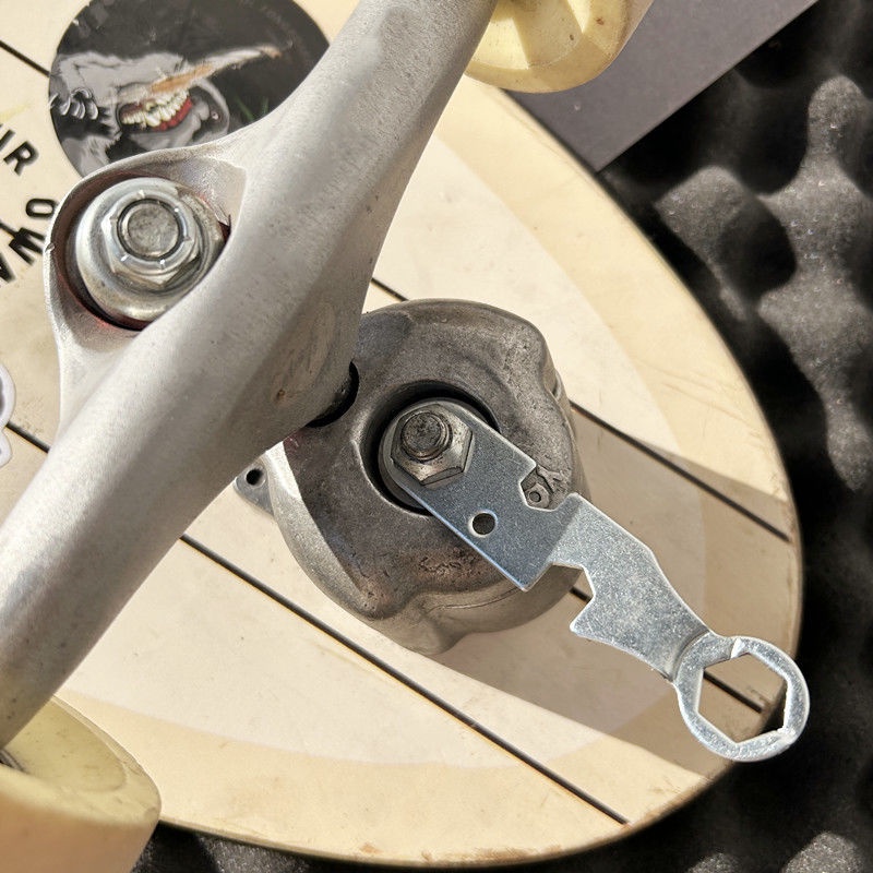 Kunci Pas Portable Skateboard Bongkar Pasang Universal Alat Longboard Papan Surfing Darat Besar Kecil Fishboard Double Rocking Nut Wrench