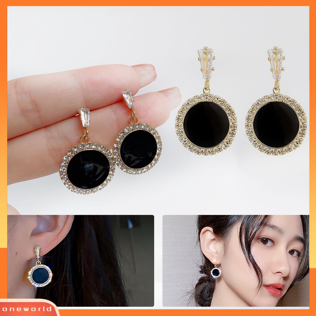 [ONE] 1pasang Anting Pejantan Geometris Hitam Elegan Temperamen Mewah Berlian Imitasi Bertatahkan Bulat Menjuntai Anting Fashion Perhiasan