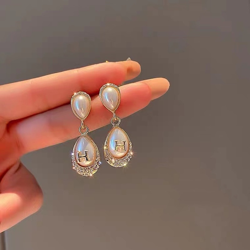 Jarum Perak Korea Fashion Tetesan Air Mutiara Huruf H Anting Perempuan