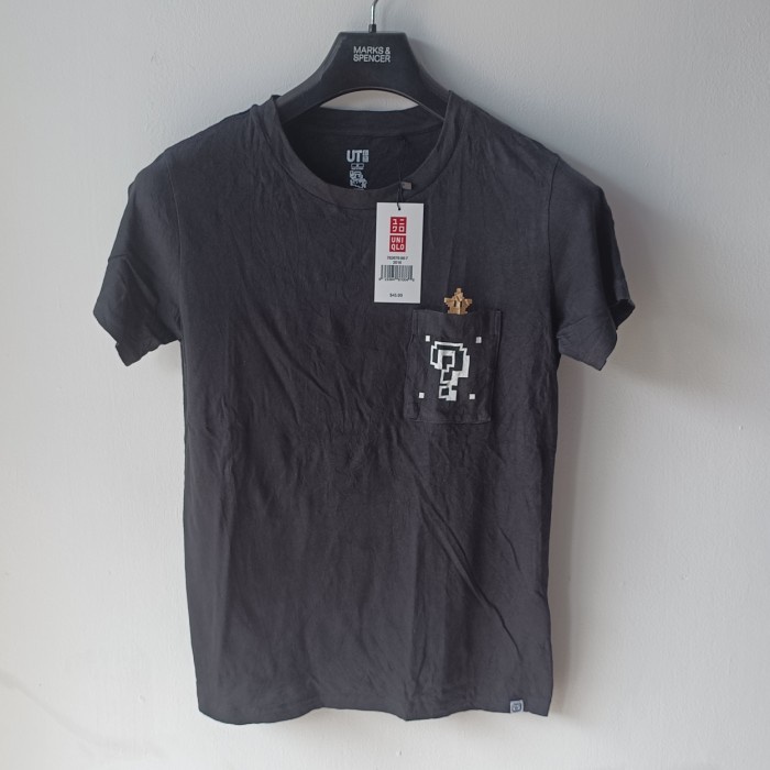 Kaos wanita uniqlo original Kaos hitam wanita terbaru kekinian