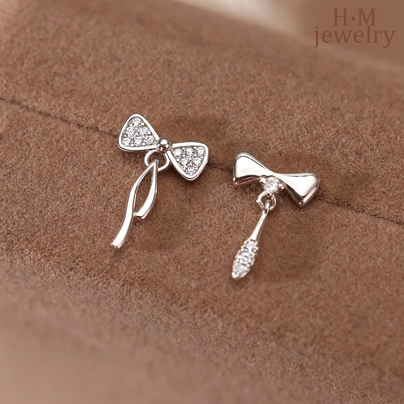 S925 Perak Busur Asimetris Pejantan Anting Baru Lucu Anting