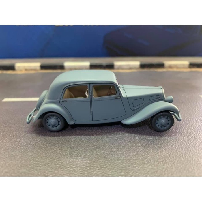 Tamiya Finished Models 1/48 Citroen Traction 11CV Staff Luftwaffe