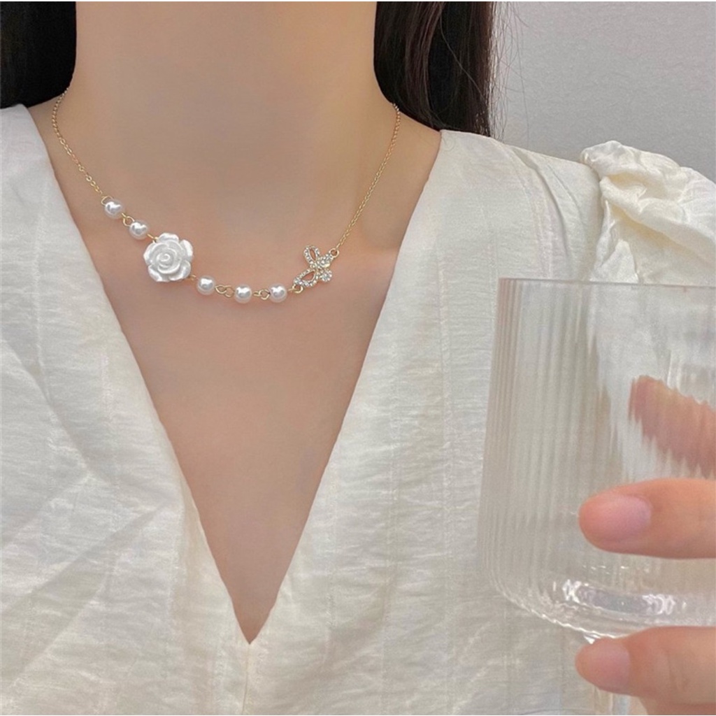 Kalung Liontin Wanita N3767 WHITE ROSE Gaya Korea Fashion Women Pearl Necklace