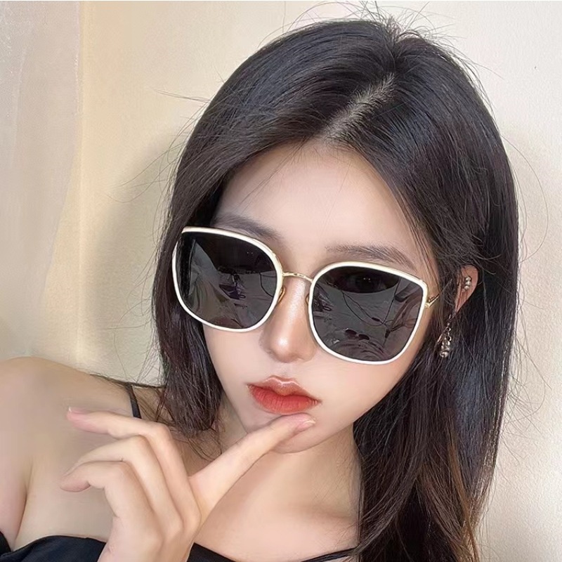 Kacamata Hitam Kotak Frame Besar Anti UV Versi Korea Pasang Baru