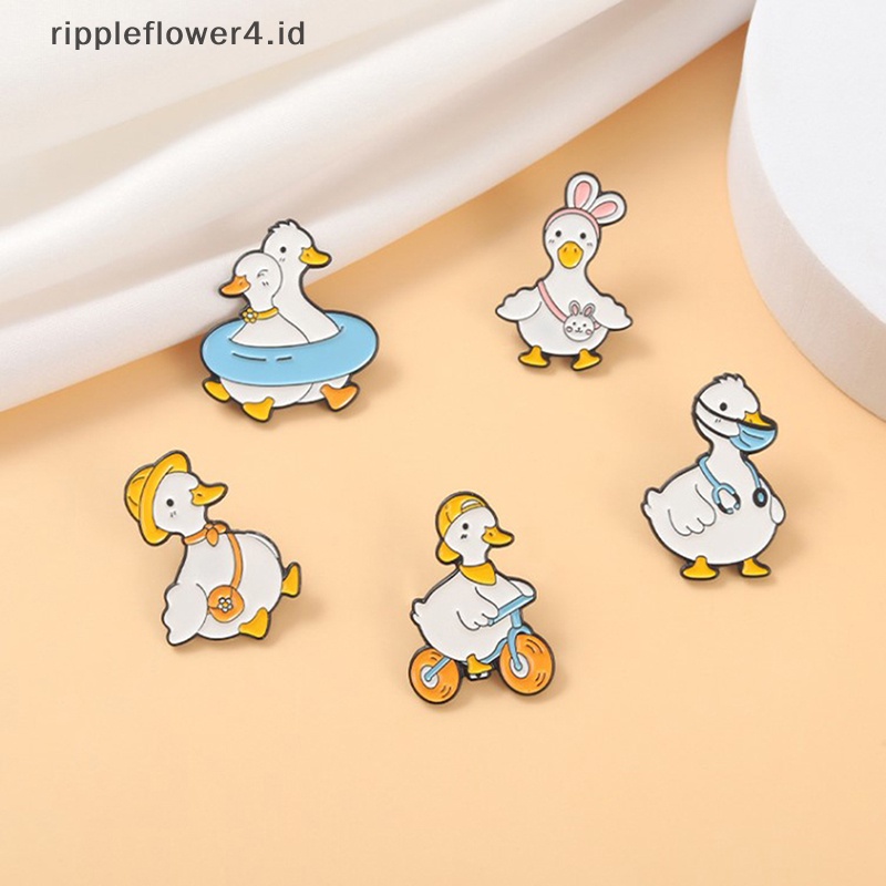 {rippleflower4.id} Lovely Animal Enamel Pin Custom Angsa Bebek Belanja Renang Bersepeda Bros Tas Kerah Pin Kartun Lucu Lencana Perhiasan Hadiah Untuk Anak~