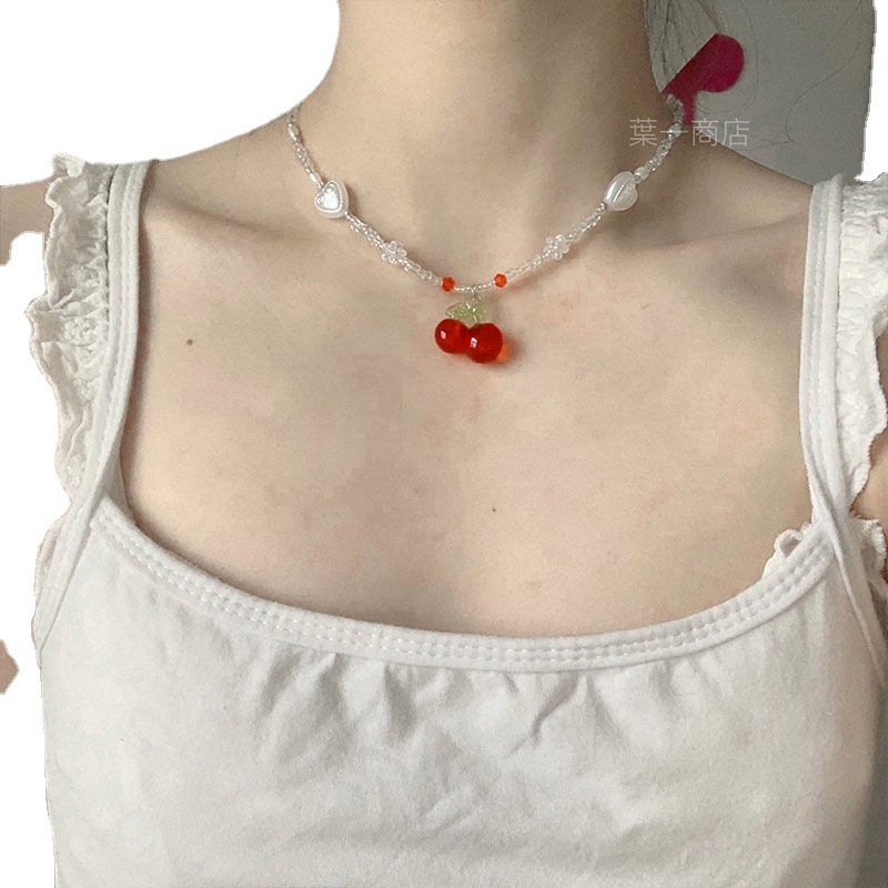 Kalung Mutiara Retro Prancis Musim Panas Cherry Liontin Gaya ins Unik Temperamen Sederhana Rantai Klavikula Cinta Tahun Baru