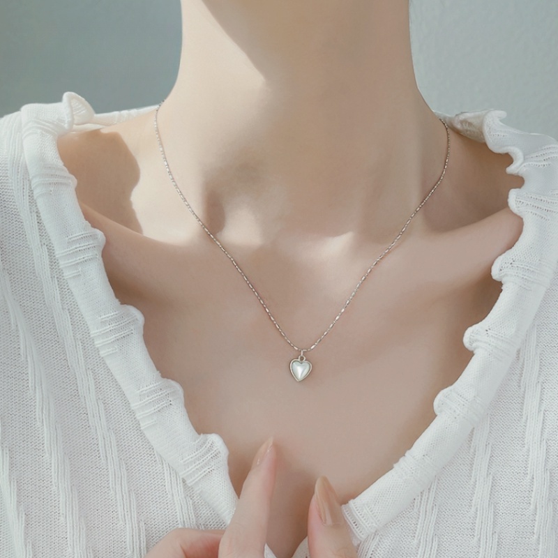 Papaozhu Vintage Perak Shiny Moonstone Heart Pendant Kalung Untuk Wanita Gadis Elegan Cinta Pesona Kalung Chic Tulang Selangka Rantai Perhiasan Aksesoris