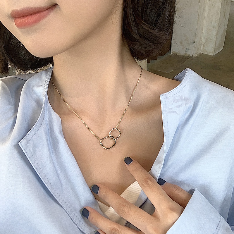 Sederhana Berkelas Kalung Perempuan ins Trendi Influencer Klavikula Rantai Ganda Interlocking Pendant choker Mori Necklace