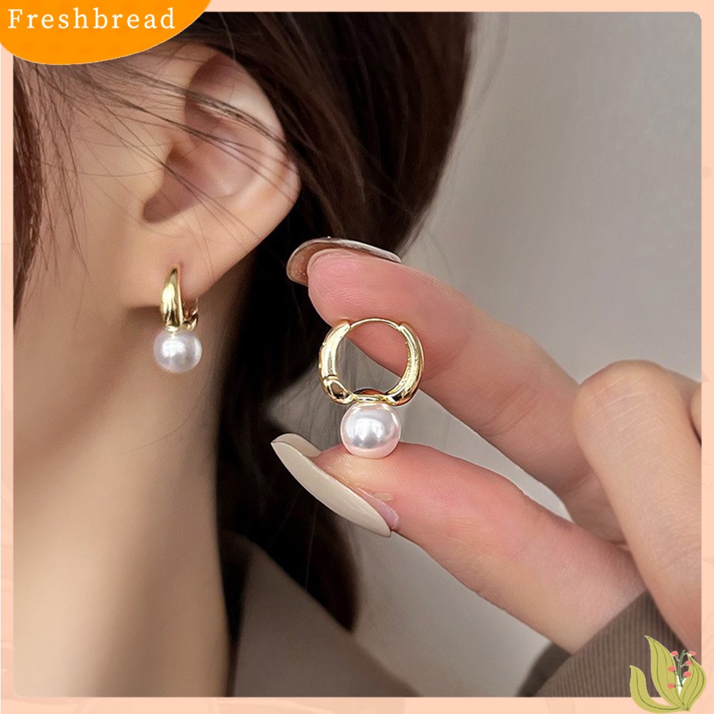 &lt; Freshbread &gt; 1pasang Anting Hoop Temperamen Elegan Minimalis Geometris Electroplating Hias Hadiah Wanita Mutiara Imitasi Menjuntai Anting Eardrop Perhiasan Aksesori Fashion