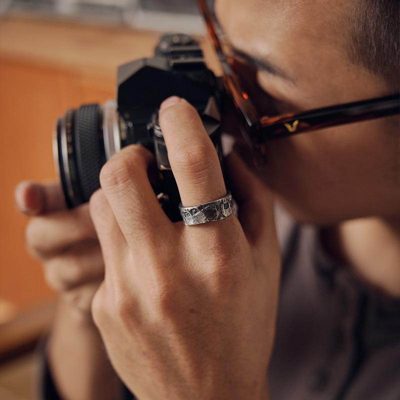 Retro Retro Buatan Tangan Tempa &lt; Ratus Hantu Malam Berjalan &gt; Cincin Tengkorak Laki-Laki Trendi Mendominasi Cincin Retro Cincin Ekor Tunggal Tertekan