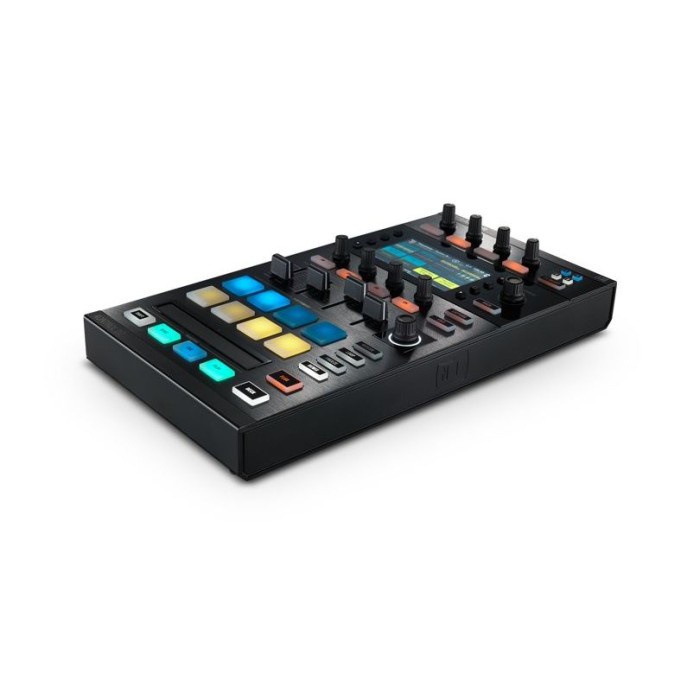 NATIVE INSTRUMENTS Traktor Kontrol D2 DJ Controller