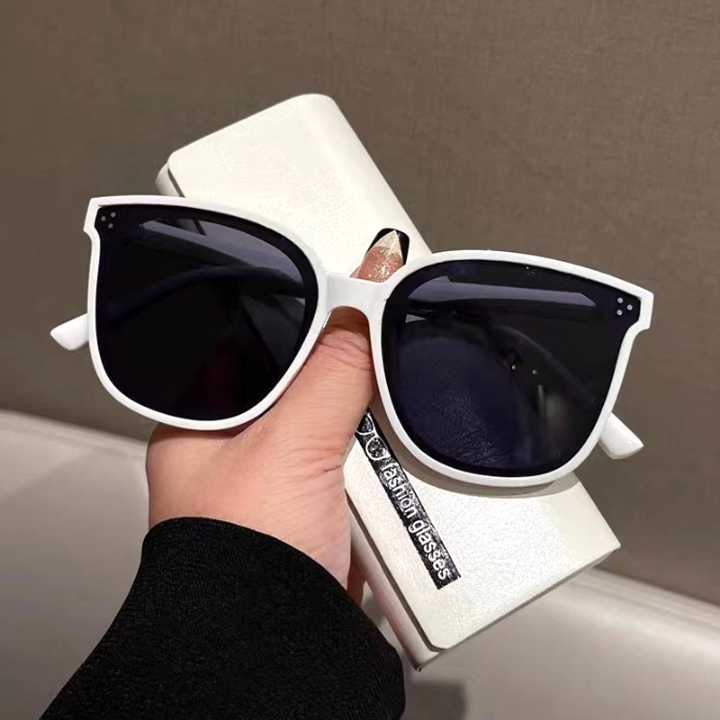 Papaozhu Ins Trendi Putih Oversized Kacamata Hitam Untuk Wanita Pria Elegan Perlindungan UV400 Besar Square Shades Liburan Outdoor Photograph Eyewear