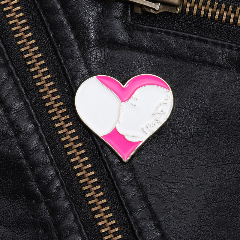 Mother's Day Pink Love Lapel Pin Kartun Menyusui Ransel Lencana Hadiah Untuk Teman Aksesoris Pakaian