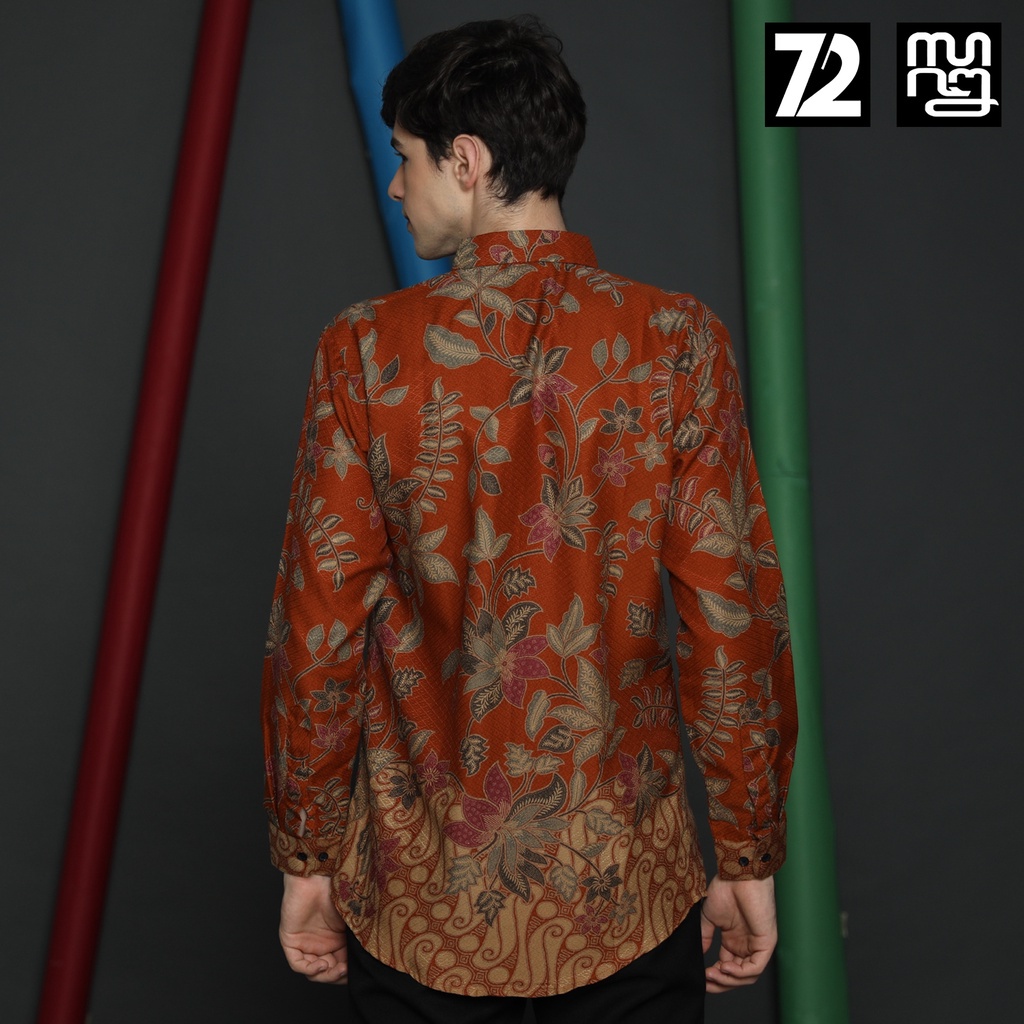 KEMEJA BATIK PRIA Dobby Slimfit Lengan Panjang Parang Premium Warna Coklat 723560 Cap 72 - Baju Kemeja Atasan Pakaian Setelan Batik Pria Cowok Laki Laki Remaja Keluarga Kantor Lengan Panjang Modern Slimfit Slim Fit Premium Kekinian