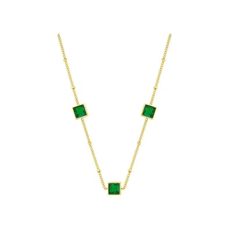 Fashion Emerald Zircon Pendant Titanium Steel Kalung Emas