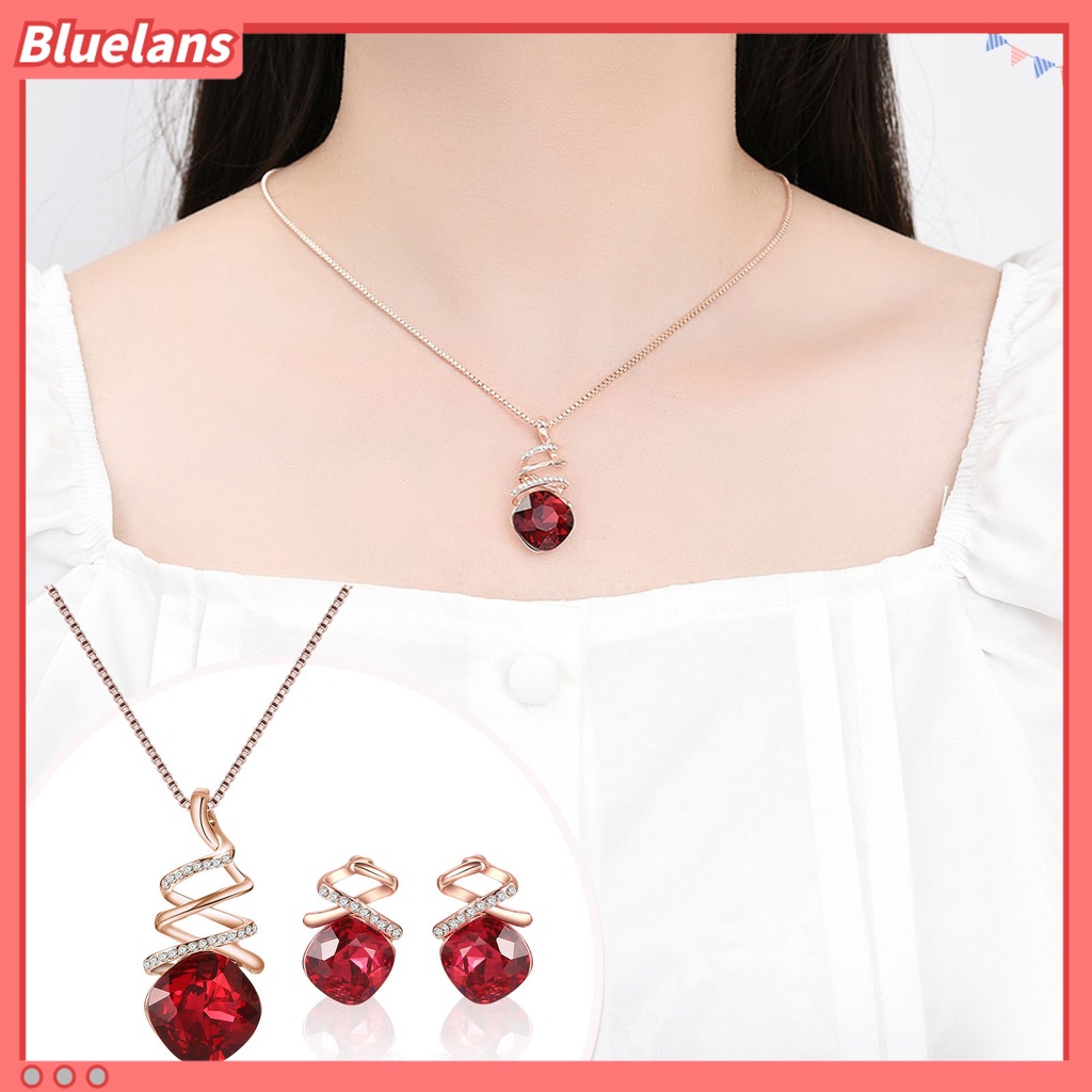 [BLS] 1set Wanita Kalung Geometris Cubic Zirconia Memutar Elegan Merah Persegi Berlian Imitasi Bertatahkan Stud Earrings Kit Fashion Perhiasan