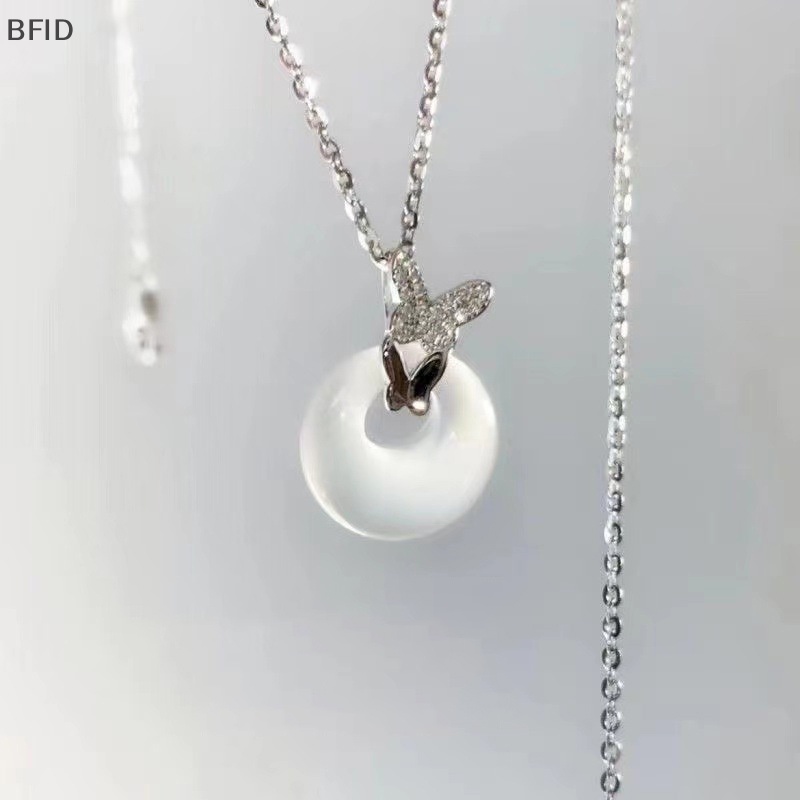 [BFID] Vintage Butterfly Jade Pendant Kalung Rantai Klavikula Berongga Ringan Untuk Wanita Fashion Temperamen Aksesoris Perhiasan [ID]