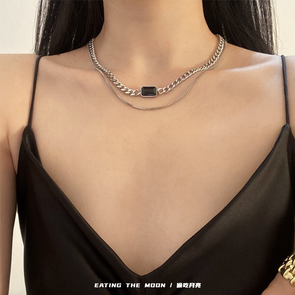 Kalung Desain Persegi Hitam Perempuan Musim Gugur Musim Dingin Rantai Klavikula Gaya Baru Gaya Keren