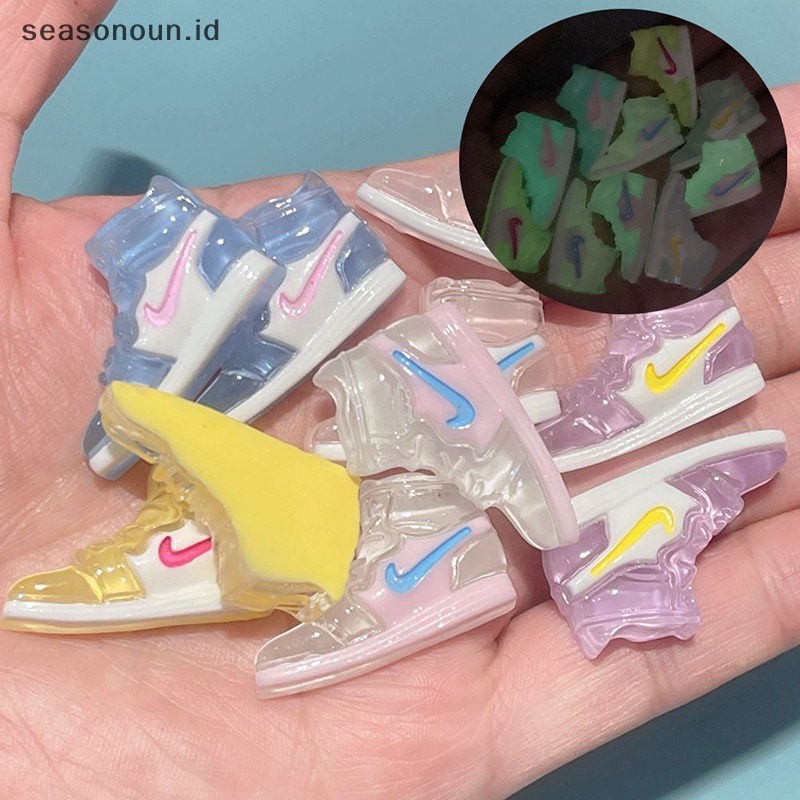 Galiheasonoun 10pcs alfinesin galihuminous alfinartoon galihiniature galihiy galihccessorie galihraft galihor galihewelry galihharm galihendant galihupply alfinlow galihhe galihark galihrt alfinecoration .