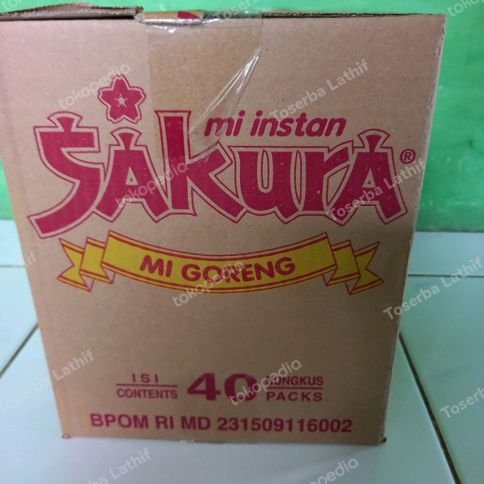 

mie sakura goreng 1dus 40pcs