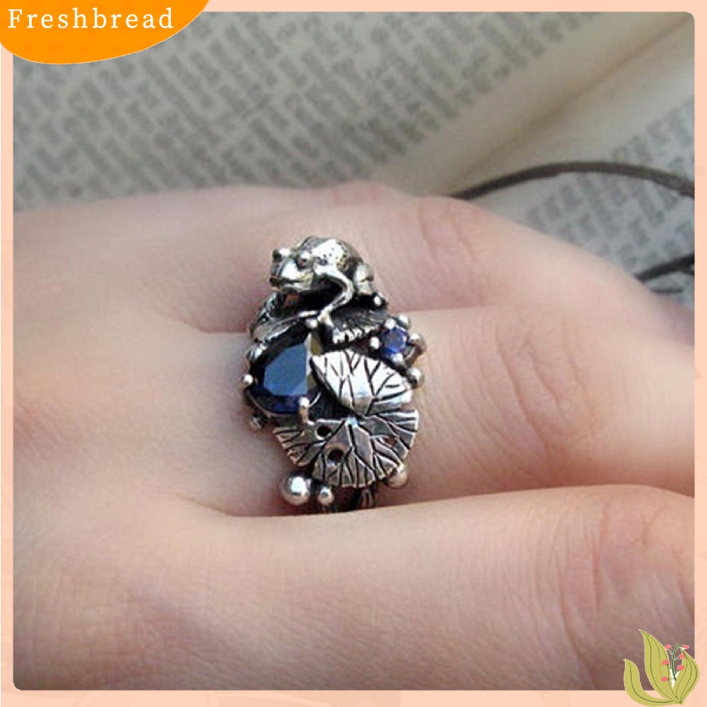 &lt; Freshbread &gt; Cincin Lotus Motif Katak Hadiah Perhiasan Tembaga Punk Berlian Imitasi Hollow Finger Band Untuk Wanita