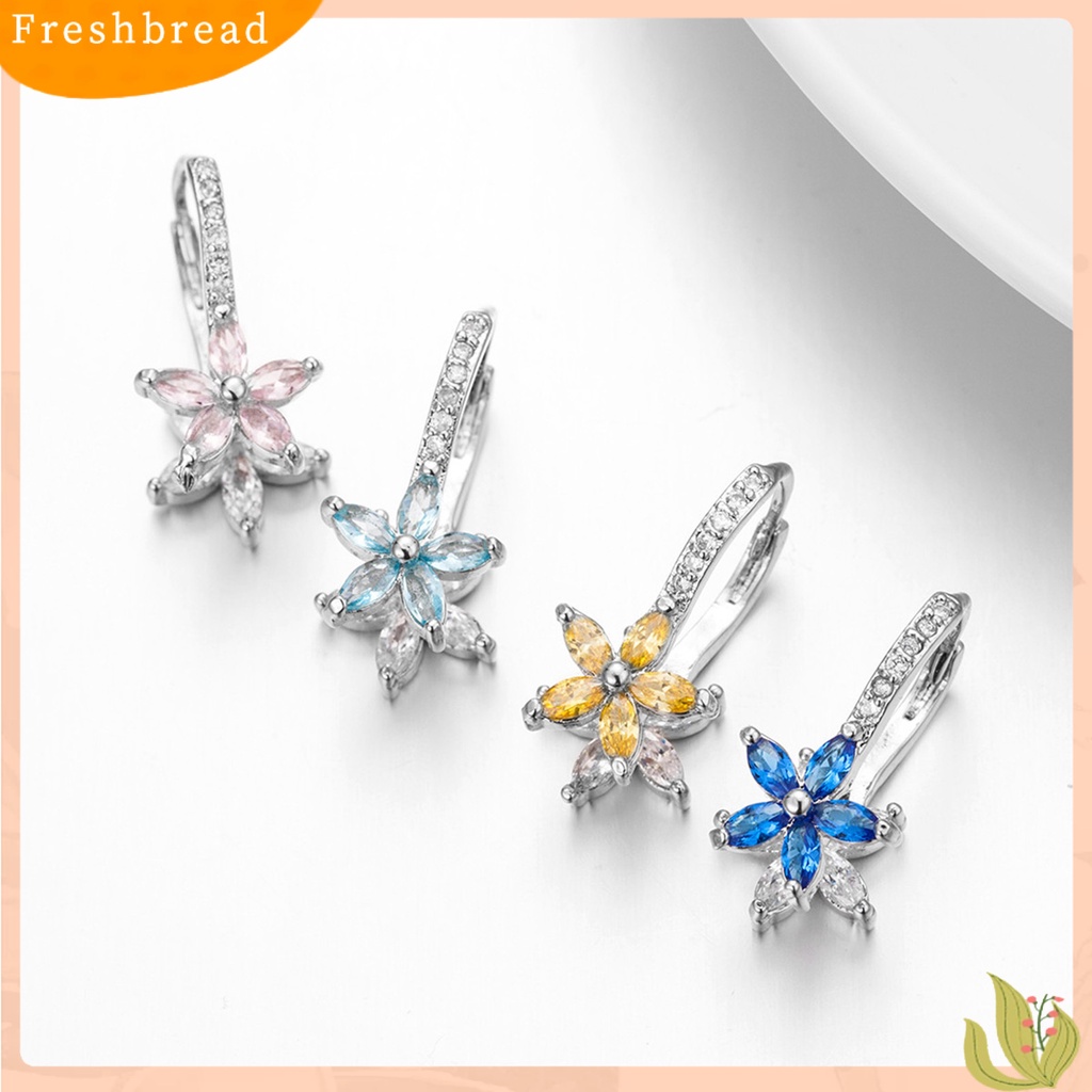 &lt; Freshbread &gt; 1pasang Anting Hoop Cubic Zirconia Batu Imitasi Bening Geometris Kilau Terang Poles Halus Hias Hadiah Wanita Snowflake Pendant Earrings Perhiasan Fashion Untuk Pacaran