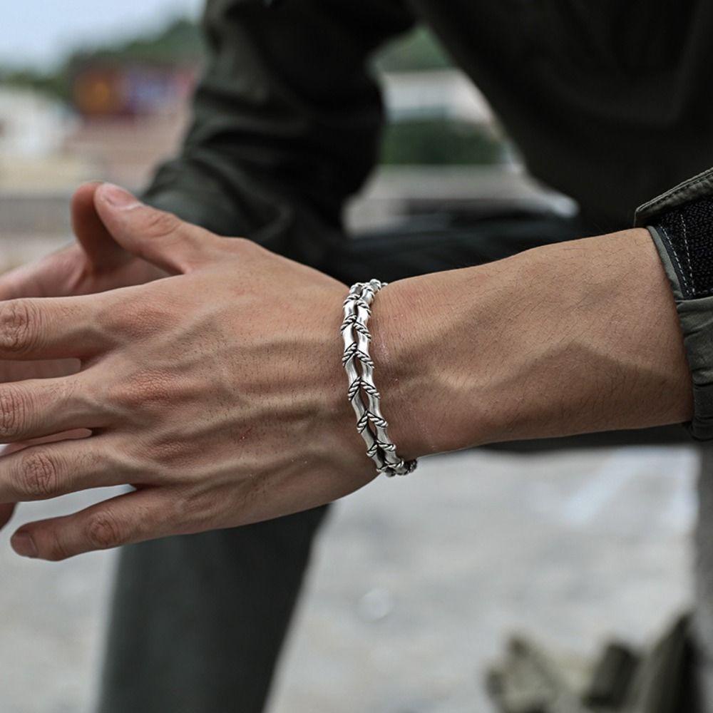 Mxbeauty Perhiasan Pria Pesona Silvery Male Aksesori Adjustable Gaya Jalan Hip Hop Terbuka Gelang