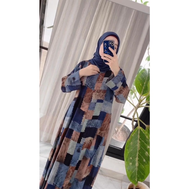 YUMNA SERIES Motif Square by Jannat.id