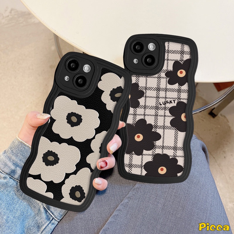 Case Kotak-Kotak Untuk Samsung A04 A13 A12 A50s A04s A14 A32 A52 A53 A23 A03s A50 A20 A33 A51 A30s A22 A52s A04E A31 A11 A21s M32 M22 A02s Retro Bunga Hitam Lembut TPU Bergelombang Penutup Tepi