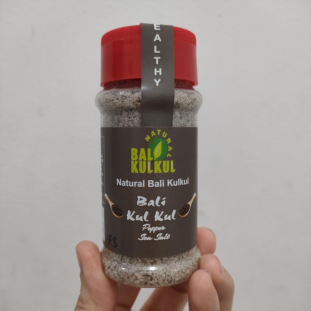 

Bali Kulkul - Black Pepper Sea Salt kemasan shaker 100g ( Garam Laut Alami dengan Lada Hitam )