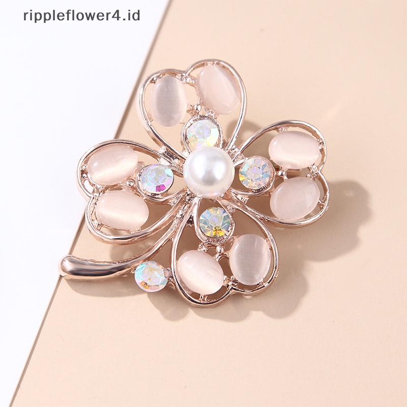 {rippleflower4.id} Lucky Clover Opal Batu Bros Kerah Pin Wanita Ladies Dress Jaket Mutiara Kristal Pin Aksesoris Perhiasan~